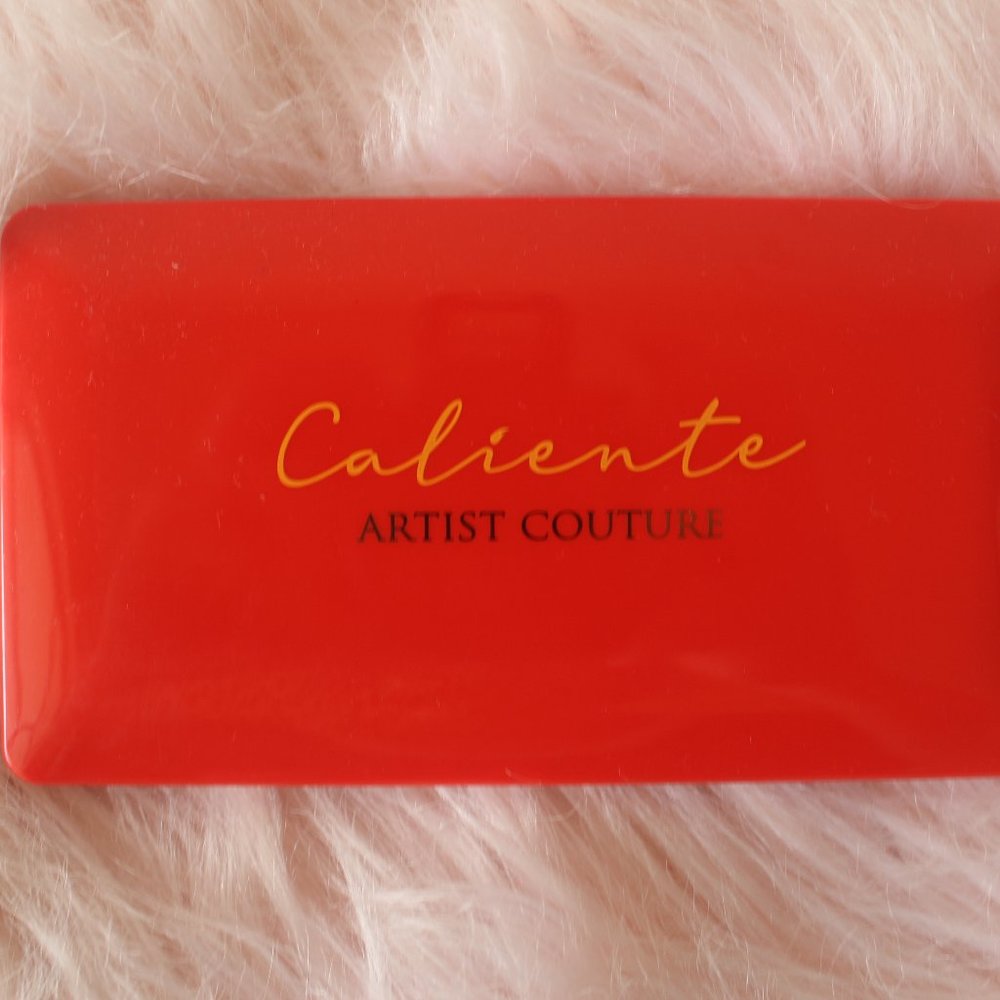 Artist Couture Caliente palette
